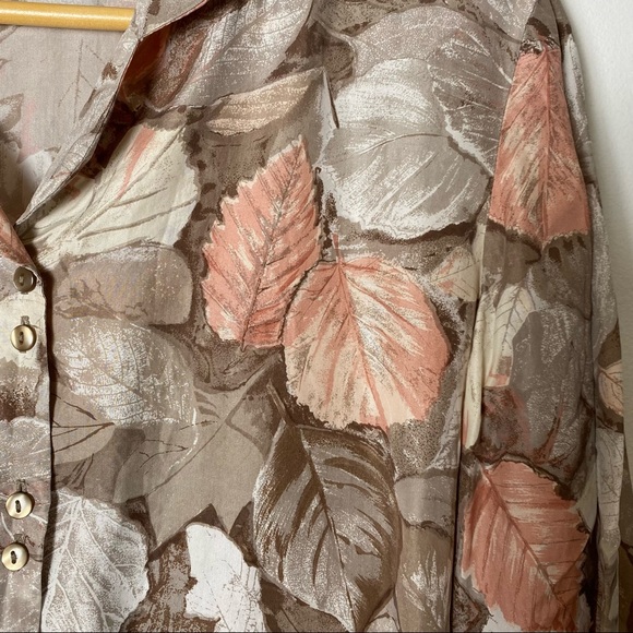 Vintage 1990s Tan Silk Leaf Print Blouse Size Medium - Picture 3 of 11